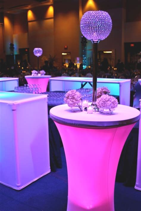 38 Examples of Disco Theme Party Decorations - Bored Art