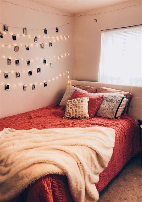 See more ideas about aesthetic bedroom, aesthetic rooms, bedroom decor. 𝚙𝚒𝚗𝚝𝚎𝚛𝚎𝚜𝚝: 𝚊𝚗𝚗𝚊𝚐𝚛𝚊𝚌𝚎𝚎𝚗𝚍𝚛𝚎𝚜 | Aesthetic bedroom, Room decor ...