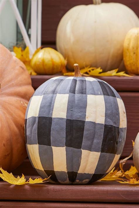 47 Easy Pumpkin Painting Ideas To Try This Year For Halloween And Fall