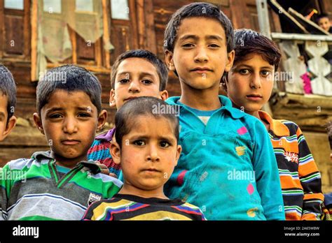 Kashmiri Children Hi Res Stock Photography And Images Alamy