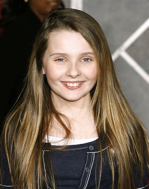 Abigail breslin voices a cute and sweet mouse called priscilla in the movie. My Shooting Star