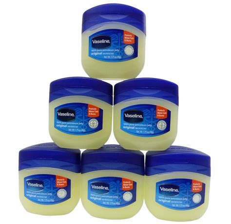 Vaseline petroleum jelly mempunyai tekstur seperti balm dengan warna transparan. New Vaseline Petroleum Jelly BABY JUMBO Size (13Oz/368 gr)
