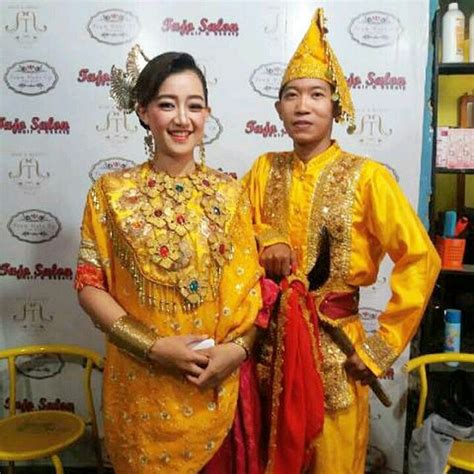 Mengulik 7 tradisi upacara adat sulawesi tengah. " SANGGAR NUSANTARA DOT COM " | Jakarta: Sewa baju adat ...