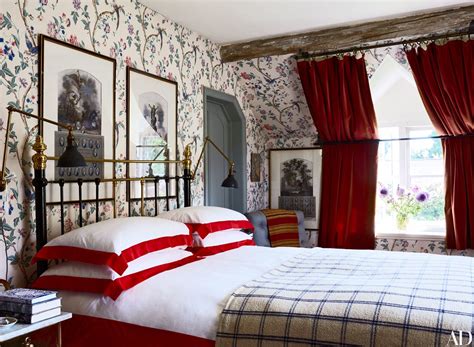 Our huge selection of valances, tier curtains, swags, panels, and drapes come in a variety of colors and patterns. decordemon: Dreamy English Country Home by Amanda Brooks