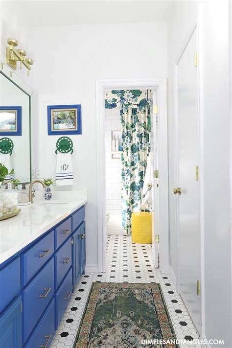 While this can be a great space saver, it does pose some unique design challenges. KIDS' JACK AND JILL BATHROOM REVEAL | Jack, jill bathroom ...