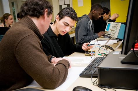 ingénieur Électronique et technologies numériques polytech nantes ecole d ingénieurs