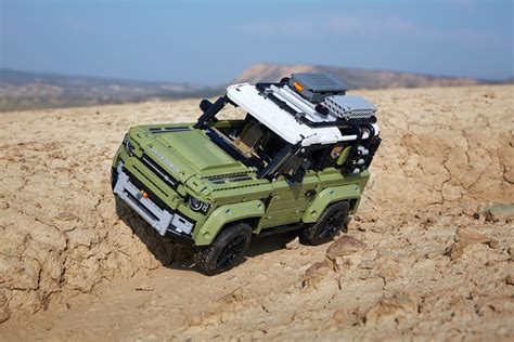 Lego Technic Land Rover Defender Review