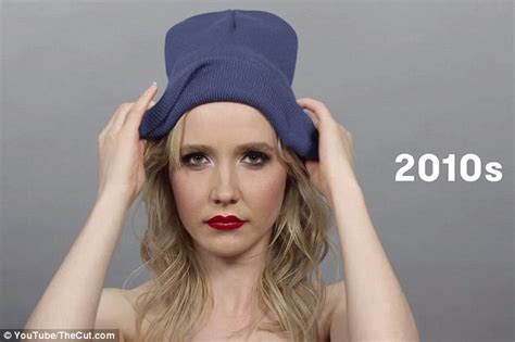 Stunning Video Documents 100 Years Of Russian Beauty Trends Daily Mail Online