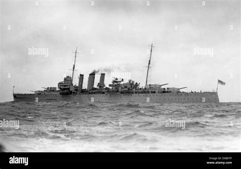 Royal Navy Warship Hms Suffolk Ww11 Stock Photo Alamy