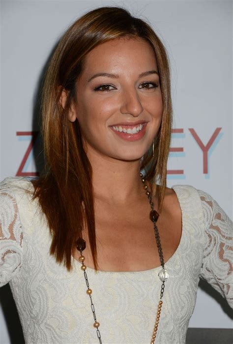 Picture Of Vanessa Lengies