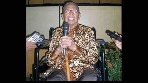 Mengenang Bapak Sejarah Indonesia Prof Dr A Sartono Kartodirdjo