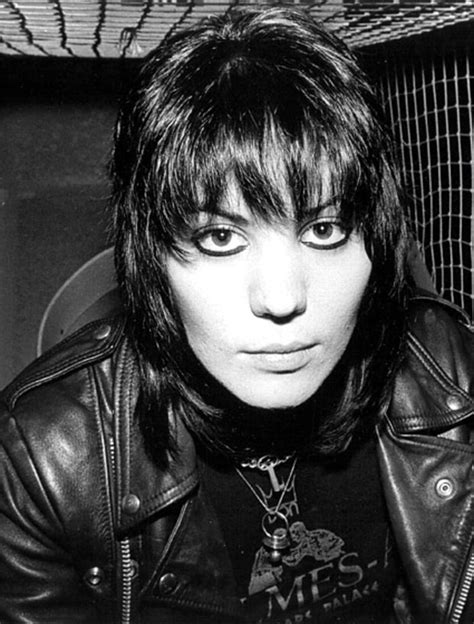 Joan Jett 25 Most Iconic Hairstyles Of All Time Us Weekly
