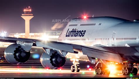 D Abyl Lufthansa Boeing 747 8 At Frankfurt Photo Id 851074