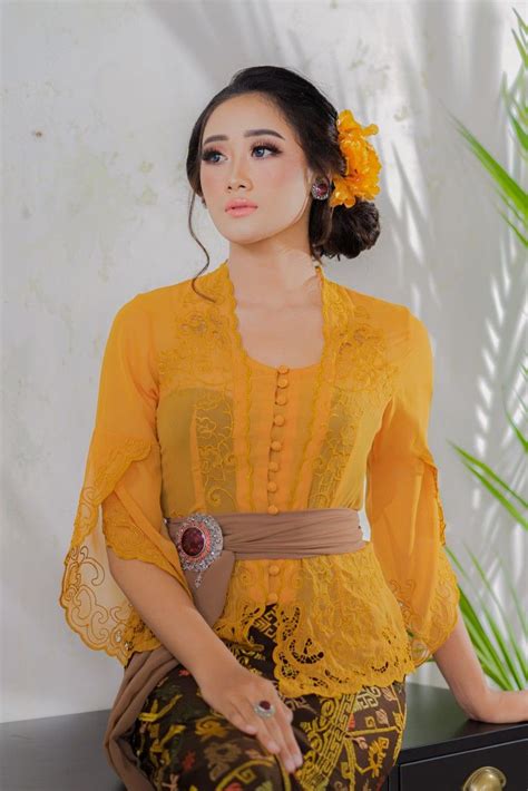 Ide Kebaya Elegant Woman Kebaya Bali Kebaya