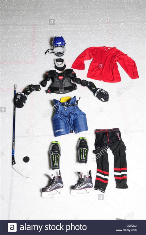 Entdecken sie produkte und kundenmeinungen passend zu eishockey ausrüstung. White Hockey Jersey Stockfotos & White Hockey Jersey ...
