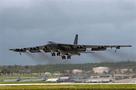 Boeing B 52 Stratofortress Photos History Specification