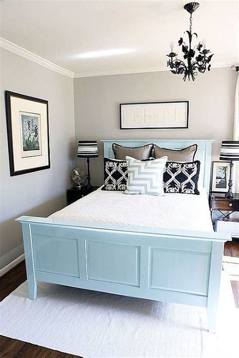 Here are 5 spare bedroom ideas to consider you can still entertain your guests in the same room by rearranging the furniture. 20 beautiful guest bedroom ideas - My Mommy Style