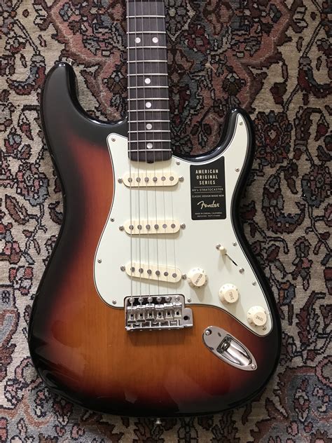 Vend Fender American Original 60s Stratocaster 3 Color Sunburst 2019