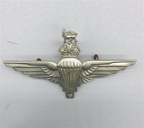 Parachute Regiment Cap Badge I Ww2 British Militaria And Insignia