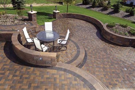 Paver patio designs can include seat walls, circle kits and interesting borders at the perimeters to make them interesting and exciting. 20+ Amazing Concrete Landscape Edging Molds Ideas ...