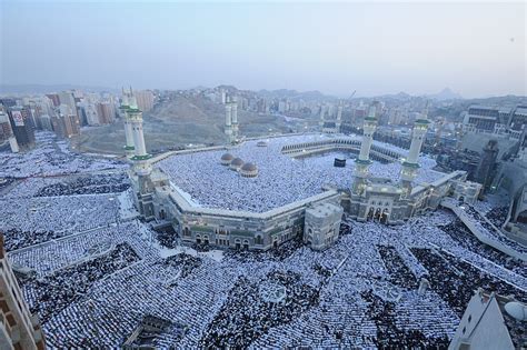Download 4k wallpapers ultra hd best collection. Kaaba Mecca, Islam, Muslim, praying, Kaaba, Mecca, Saudi Arabia, HD wallpaper | Wallpaperbetter
