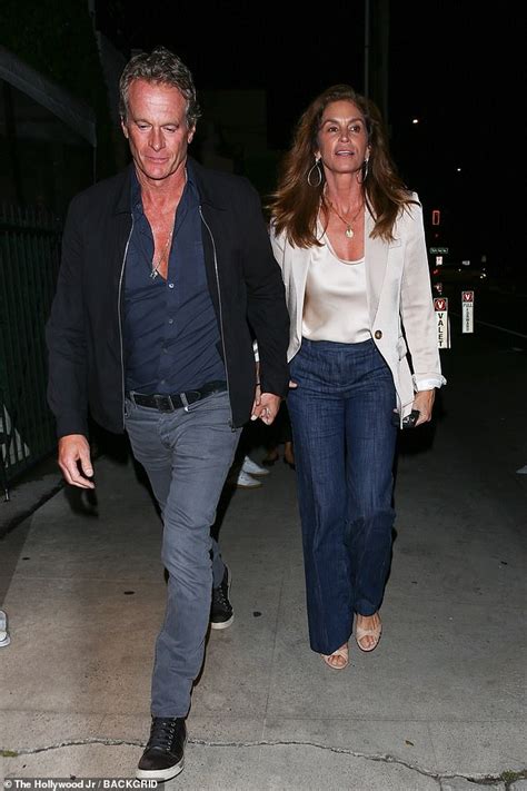 Cindy Crawford Heads Out For A Romantic Dinner With Husband Rande Gerber In Santa Monica Daily