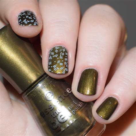 Moyou London Holy Shapes 11 Stamping Plate Review Nimy Nails