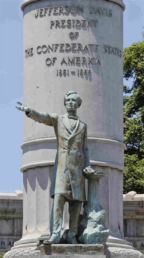 Jefferson Davis Statue Torn Down By Protesters In Richmond Va Updates The Fight Against