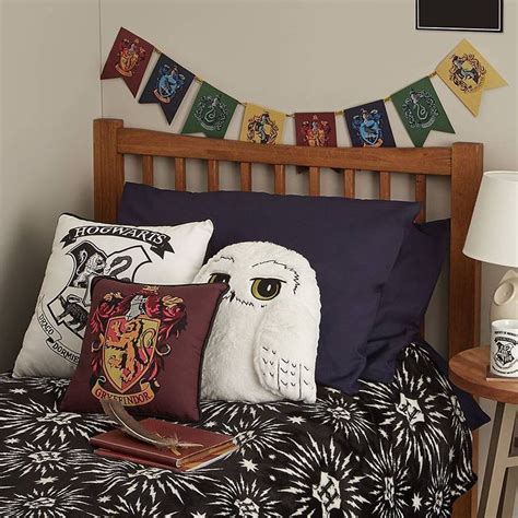 All The Things You Need For The Perfect Harry Potter Bedroom
