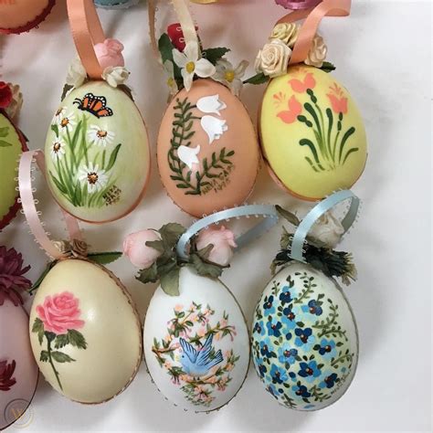 Vintage Hand Painted Easter Egg Hanging Ornaments 2 12 29 Eggs