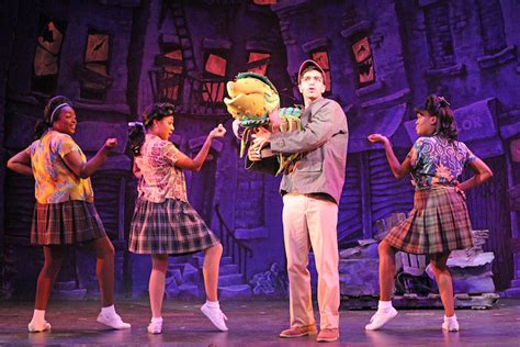 Theater Review Little Shop Of Horrors At The Gateway Dans Papers