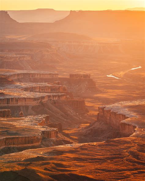 A Golden Sunset In Canyonlandscanyonlands National Park Utah Oc