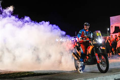 2018 Dakar Rally Ktm Battles Honda For Supremacy In The Worlds