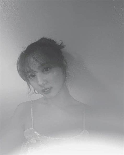 Twices Nayeon Makes Headlines With Her Gorgeous Visuals In Black And