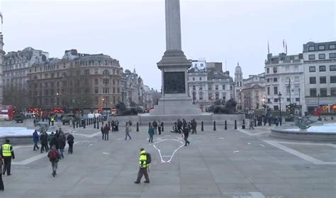 How Tom Cruise Brought Trafalgar Square To A Standstill