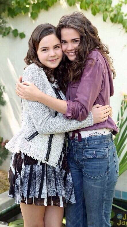 Bailee Madison Maia Mitchell They Could Be Real Sisters Pretty Outfits Fashion Pretty Brunette