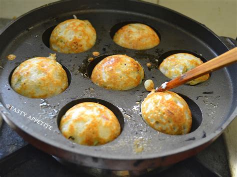 This easy sweet paniyaram recipe is for all those who love having south indian breakfast recipes. How to make Kuzhi Paniyaram / Masala Paniyaram / South ...