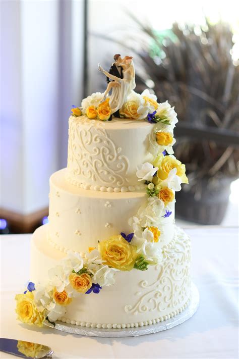 May 22, 2020 · blue flowers create a contemplative mood by the virtue of its cooling and calming effect. Yellow wedding, yellow and blue wedding, cake flowers ...