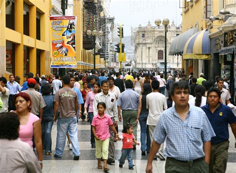 La Población De Lima Supera Los Nueve Millones Y Medio De Habitantes