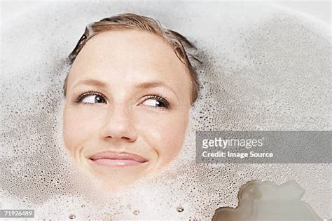 Bubble Bath Woman Fun Photos And Premium High Res Pictures Getty Images