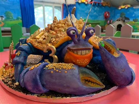 Moana Crab Cake Crab Birthday Cakes Moana Birthday Cake Moana