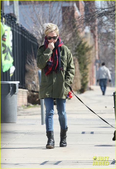 Michelle Williams Sunday Stroll With Lucky Photo 2845344 Celebrity