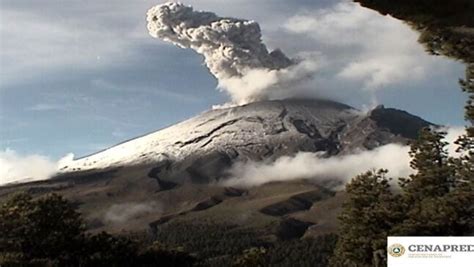 Volcán Popocatépetl Emite Explosión Que Genera Fumarola Noticieros