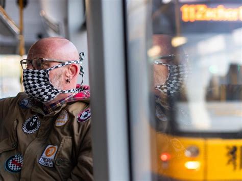 April 2020 gilt in bayern eine sogenannte „maskenpflicht. Bayern führt Maskenpflicht in Läden und Nahverkehr ein ...