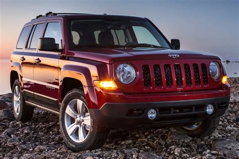 2017 Jeep Patriot Vins Configurations Msrp And Specs Autodetective