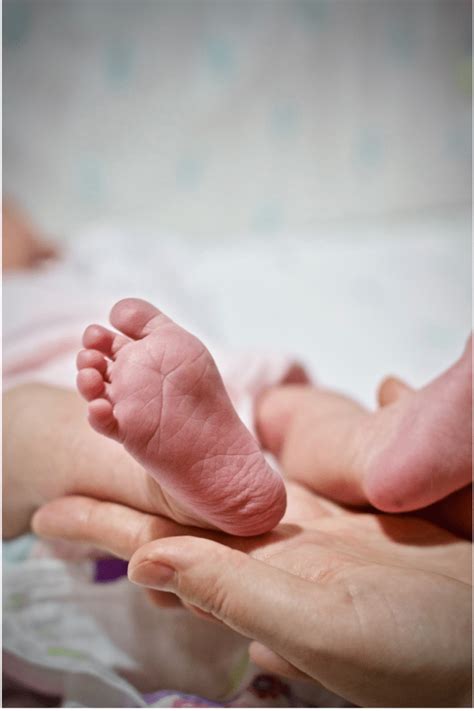 6 Treatments For Common Newborn And Preemie Skin Issues Momtrends