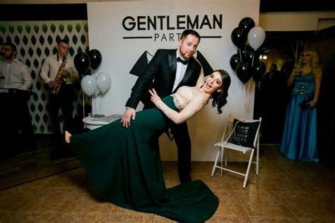 Gentleman Party фотозона Minty Decor Birthday Party Black And White