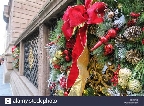 Holiday Decorations Midtown Manhattan Nyc Usa Stock Photo Alamy