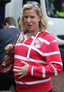 Katie Hopkins Piles On Almost Stone To Show Fat Is People S Own Fault