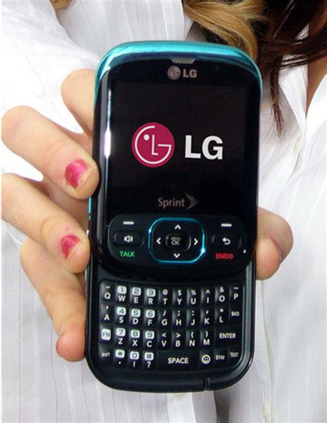 Sprint Gets Lgs Eco Friendly Remarq Cell Phone Ubergizmo